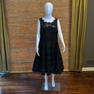 Lace Tiered White House Black Market Dress